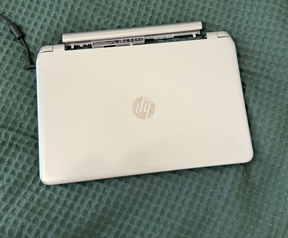 Продам ноутбук HP Pavilion 15-n028er