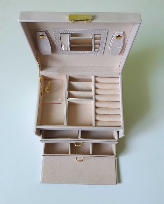 Szkatułka Różowa na Biżuterię Kolczyki Pierścionki Kuferek Organizer