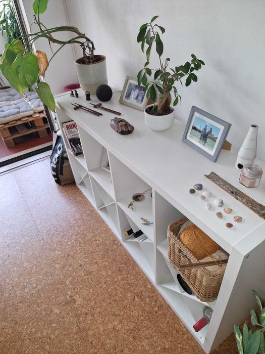 Aparador KALLAX com acessório adega