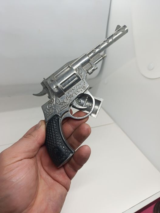 Радянський дитячий пістолет револьвер металевий муляж іграшка