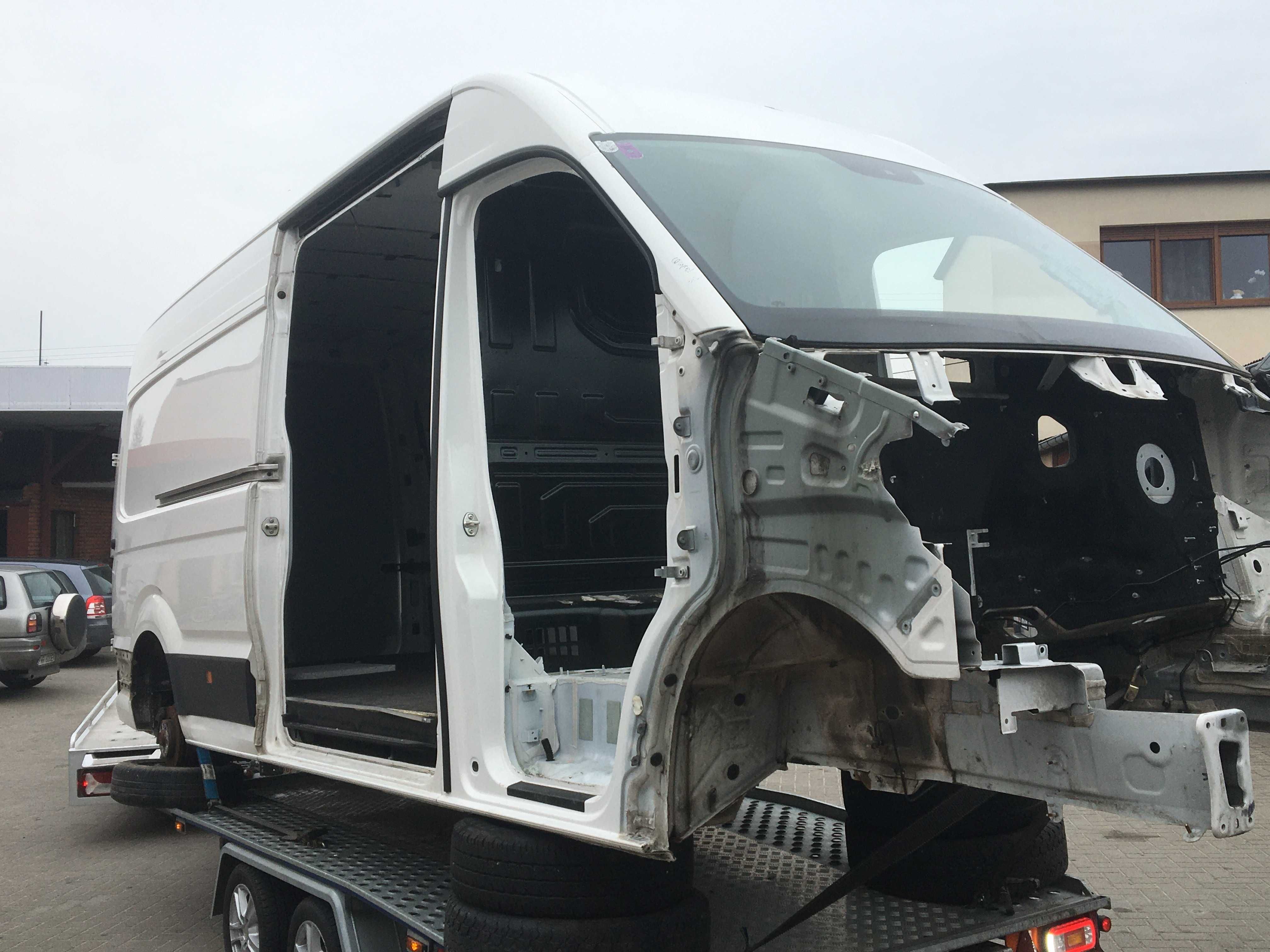 Bok prawy do MAXA Vw crafter 2 Man TGE/ zdjęcie poglądowe od średniego