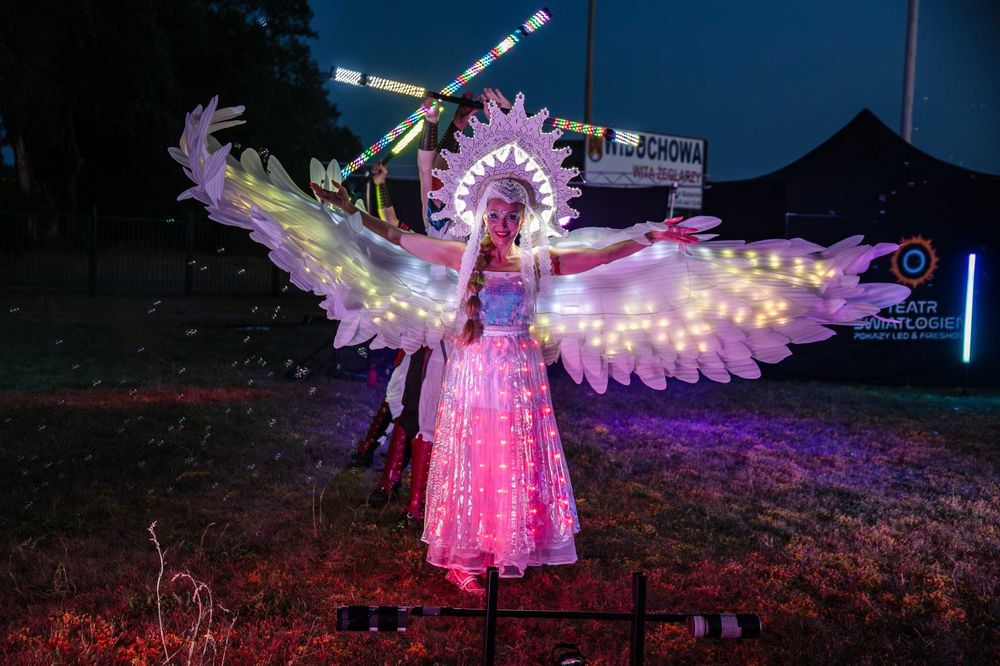 FIRESHOW LEDSHOW Teatr Ognia Atrakcja Pokaz Festyn Kupały Mikołajki