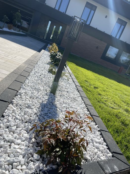 Układanie kostki , płyt betonowych , palisady ,tarasy