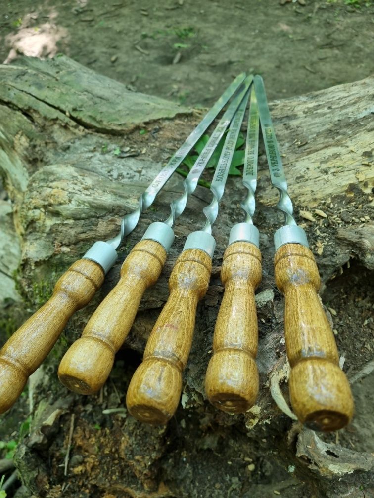 Шампура з дерев'яною ручкою