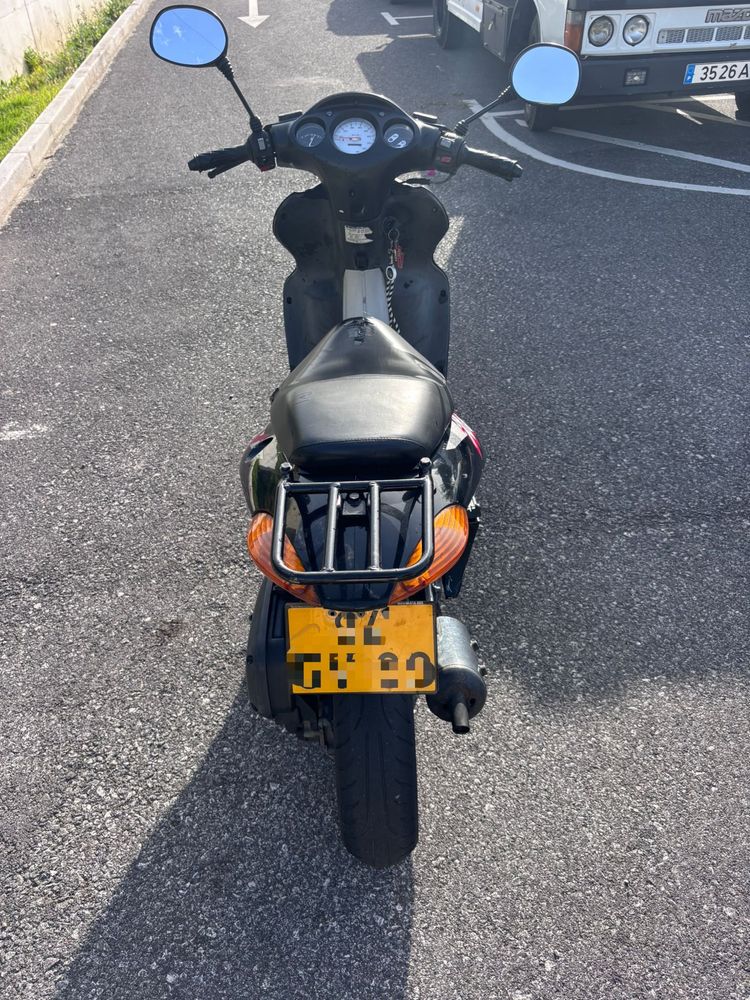 Mota / Scooter Honda x8r 50cm3