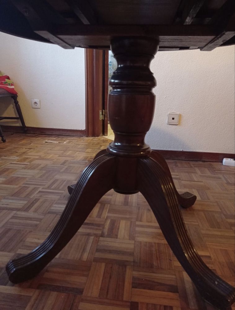 Mesa Mogno com 02 cadeiras