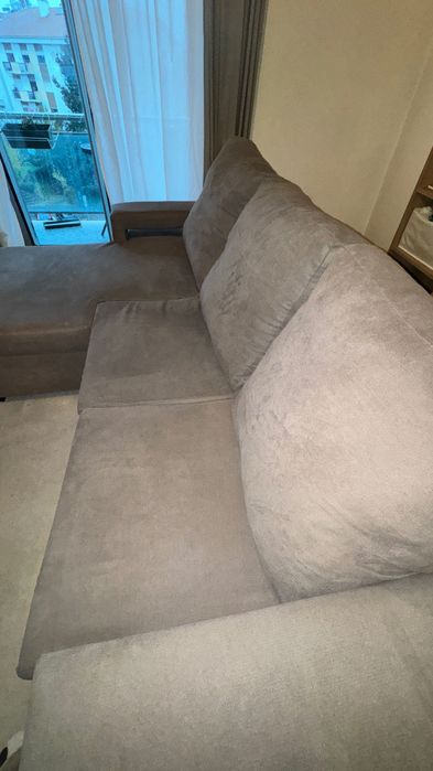 Sofá com chaise lounge