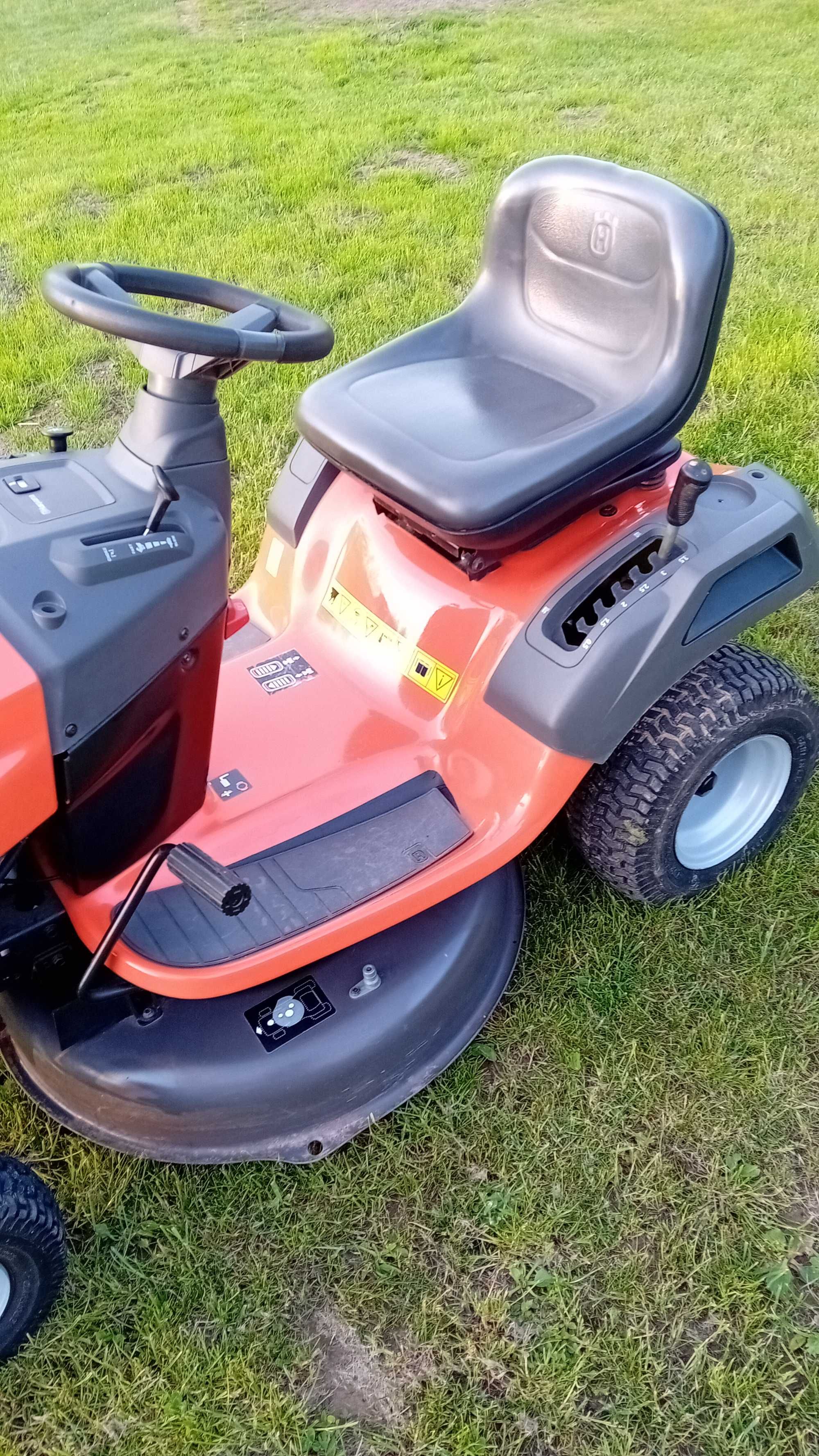 Husgvarna LTH 126 kosiarka traktorek