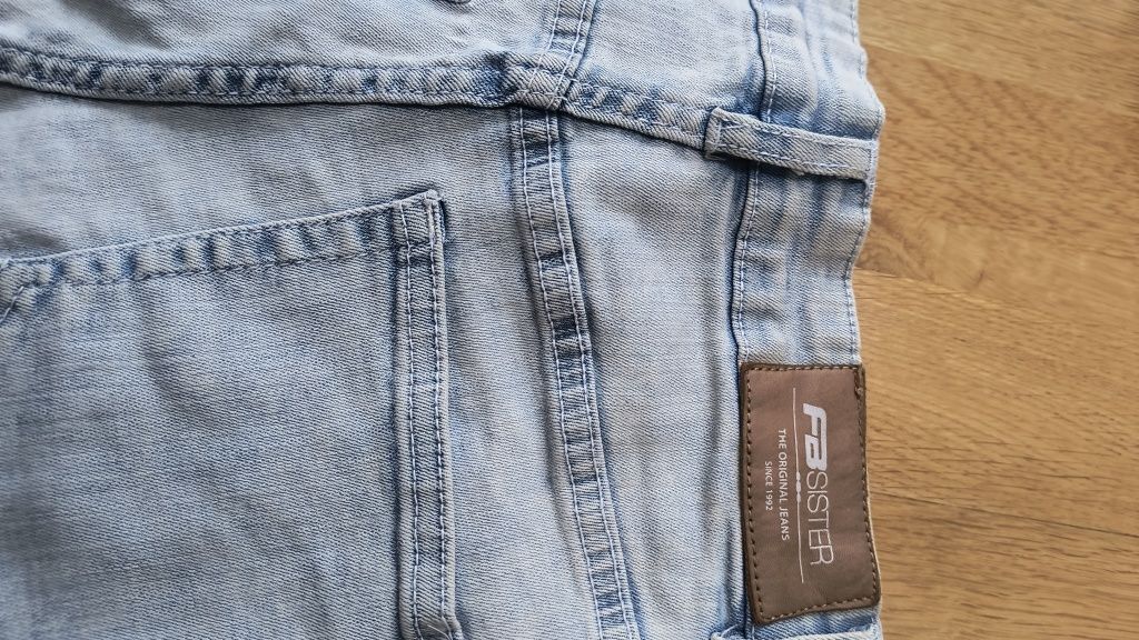 Spodenki jeansowe nowe