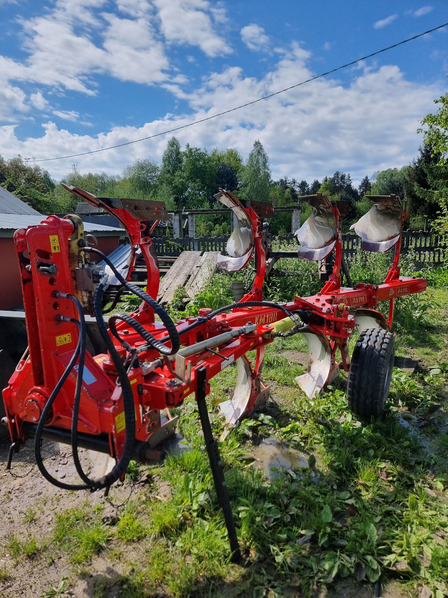 Pług obrotowy 3+1 AKPIL