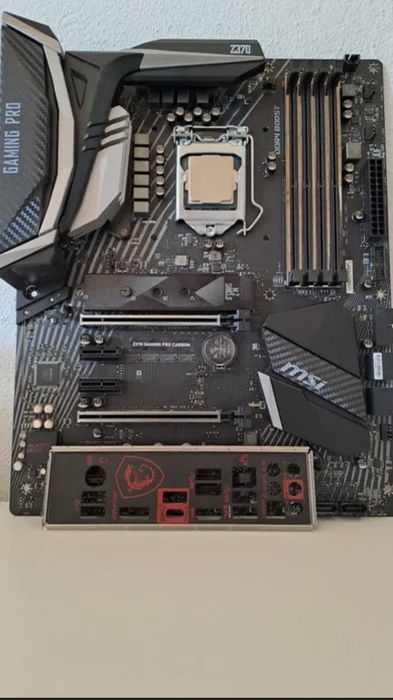 Caixa atx +I5 8600k + z370 gaming pro + ddr 4 32gb 3200mhz