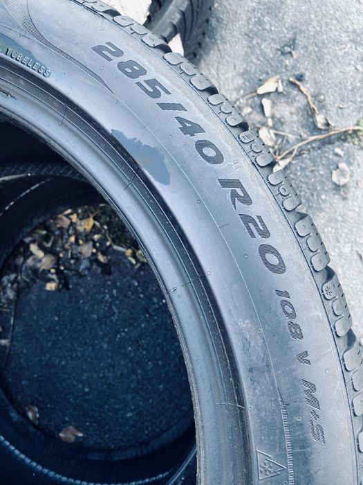 285 40 20 Pirelli PZero 80%
