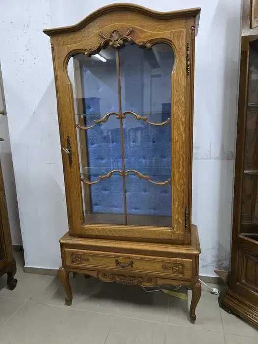 Witryna w stylu ludwikowskim. Transport cały kraj.