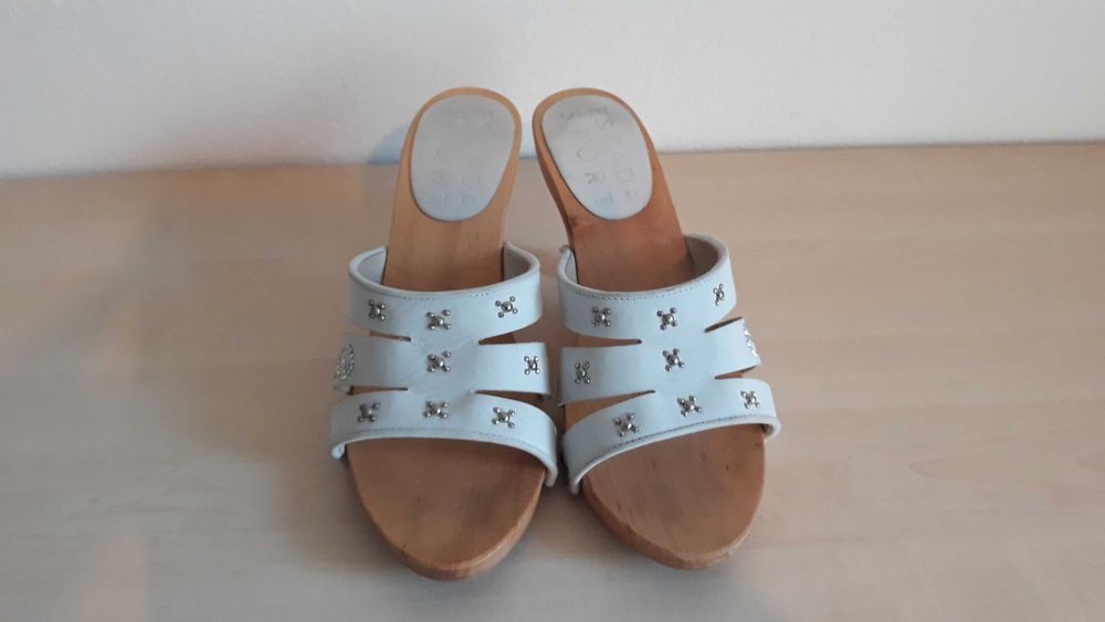 Escada Sport buty 37 białe drewniaki skórzane sandały na obcasie