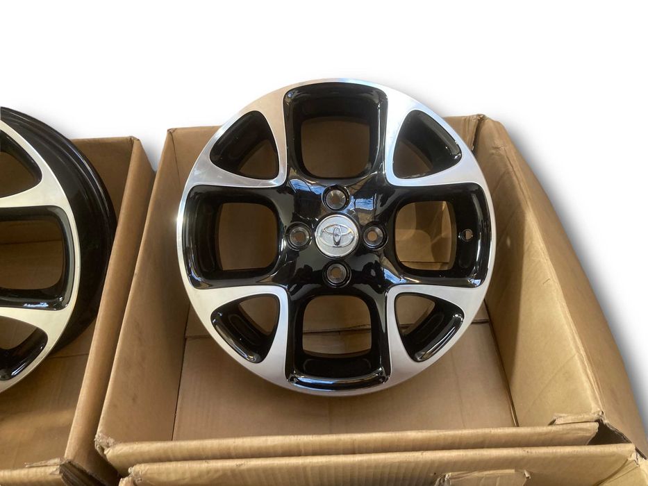 Felgi ALUMINIOWE 15 Toyota Aygo Yaris