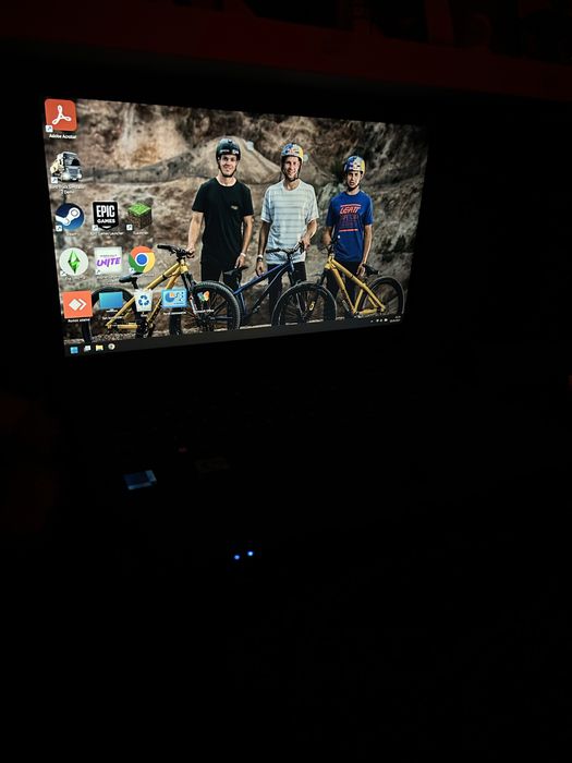 Laptop acer w dobrym stanie