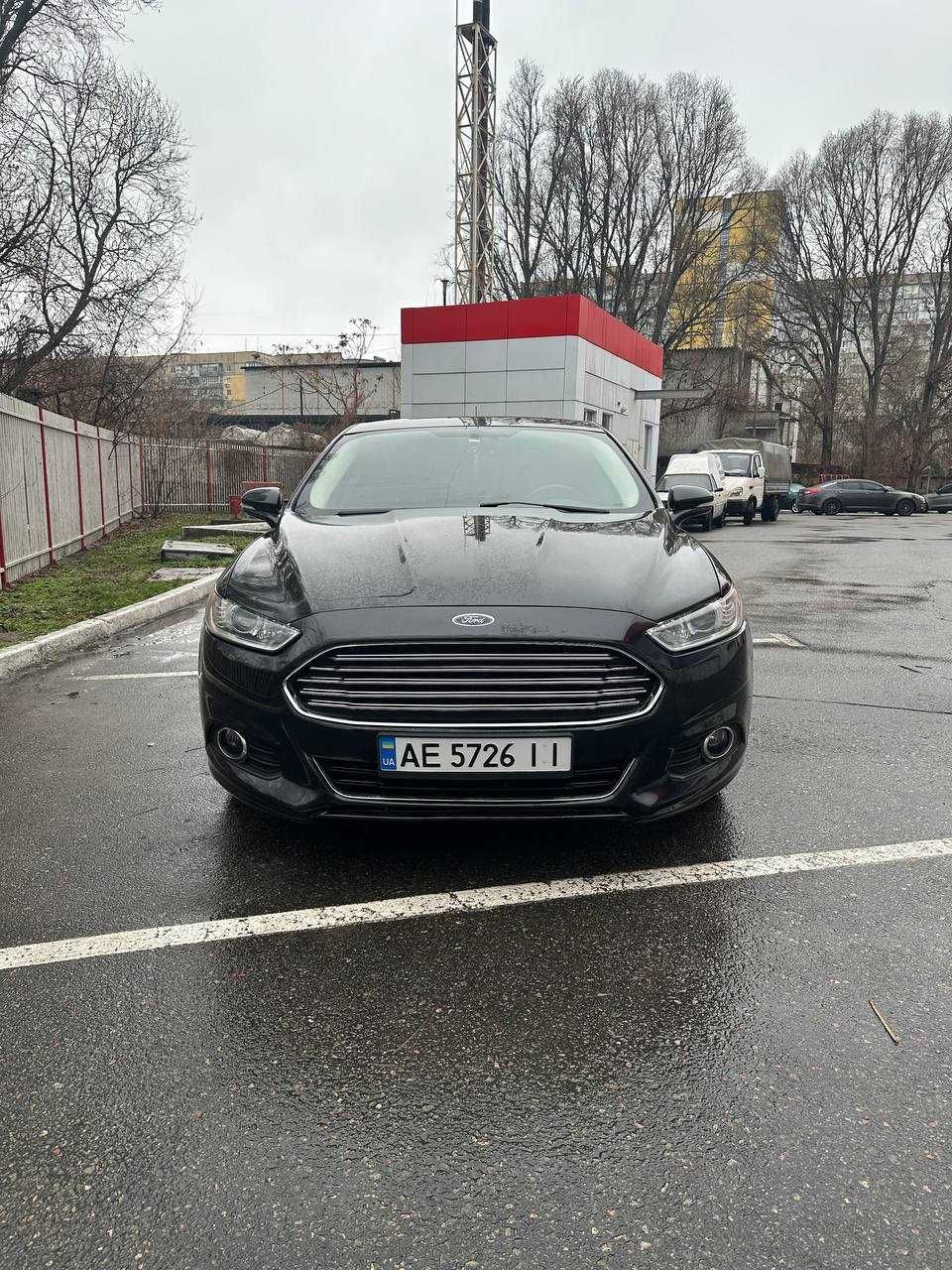 Ford Fusion Hybryd 2013 Рік