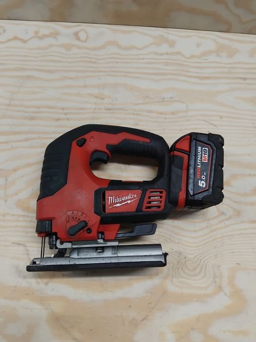 Milwaukee m18 BJS z akumulatorem 5Ah wyrzynarka