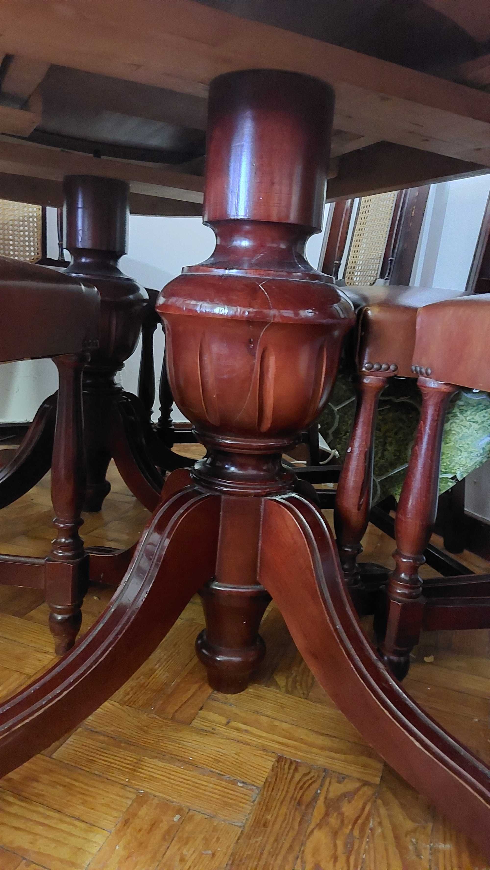 MESA MADEIRA Extensível com cadeiras