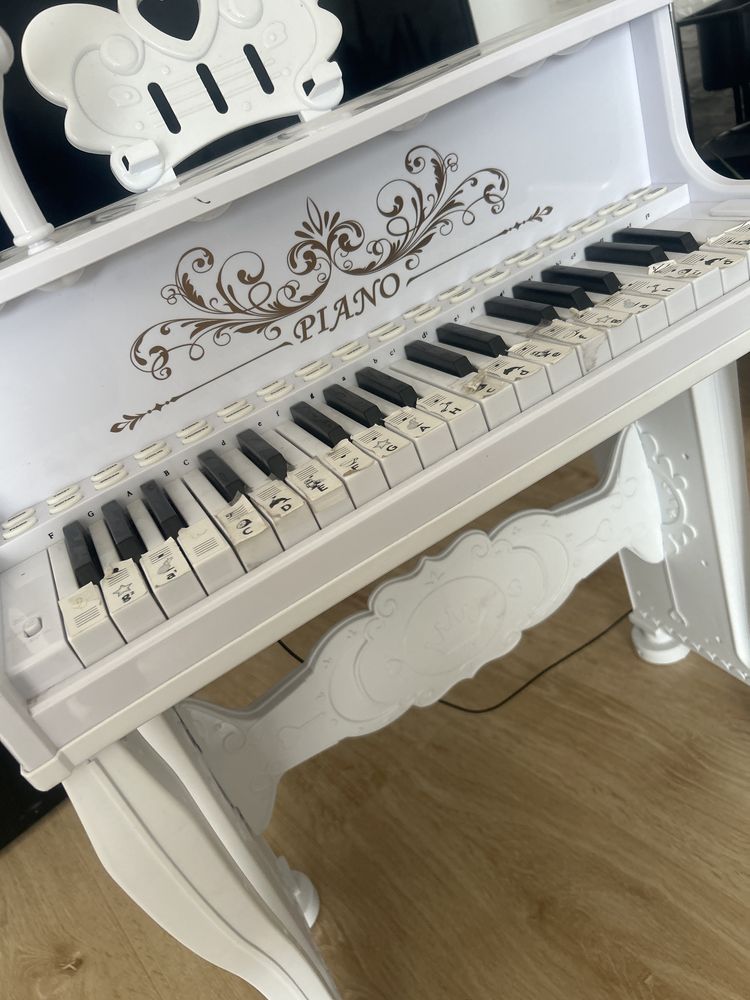 Pianino dzieciece z mikrofonem