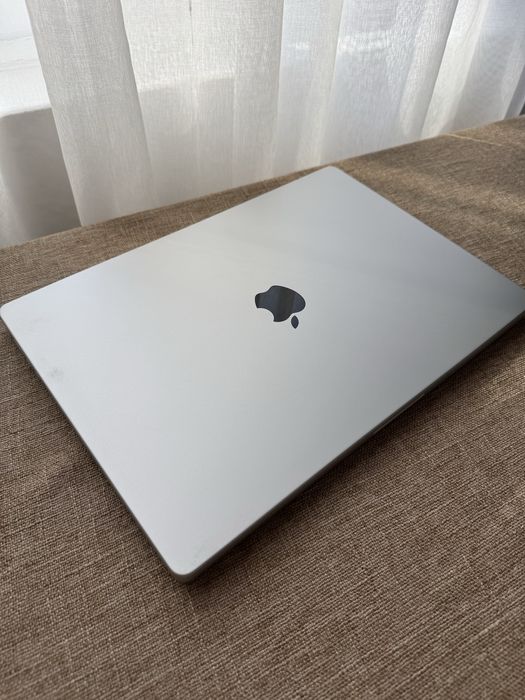 Apple MacBook Pro 16” M4 Pro – 24GB / 512GB
