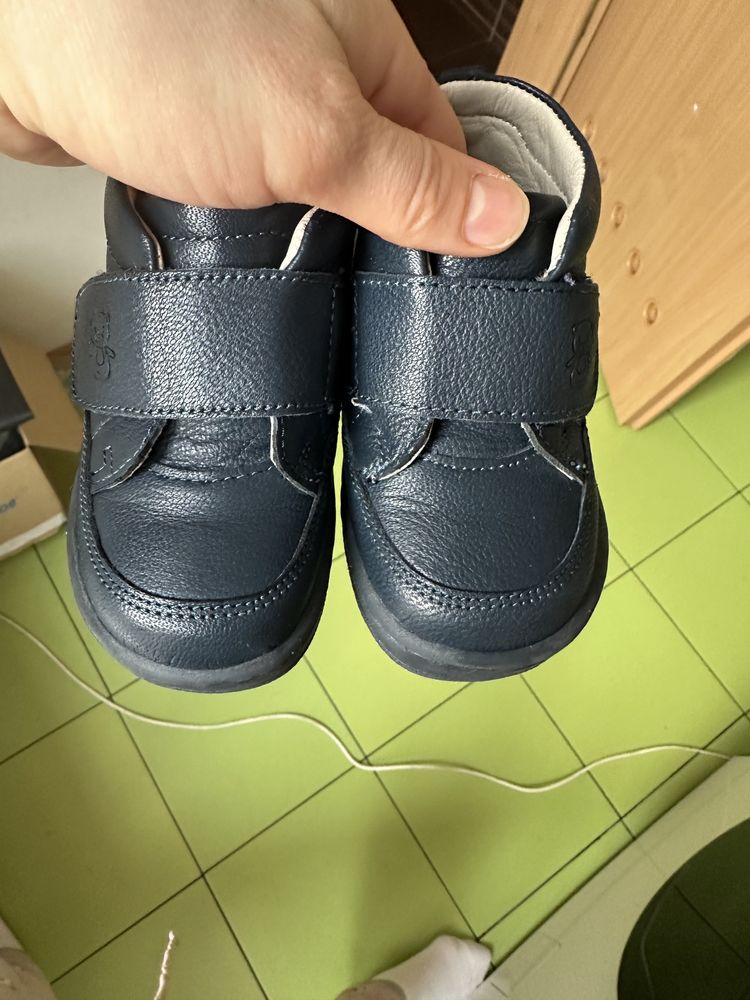 Jesienne botki dla dziecka nowe