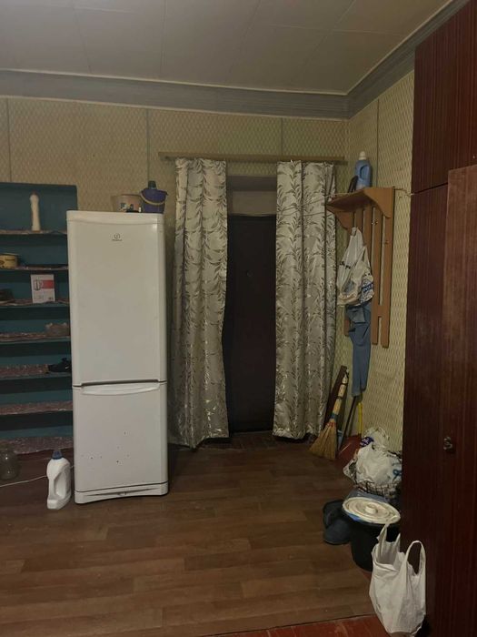 Продам комнату возле м. Масельского