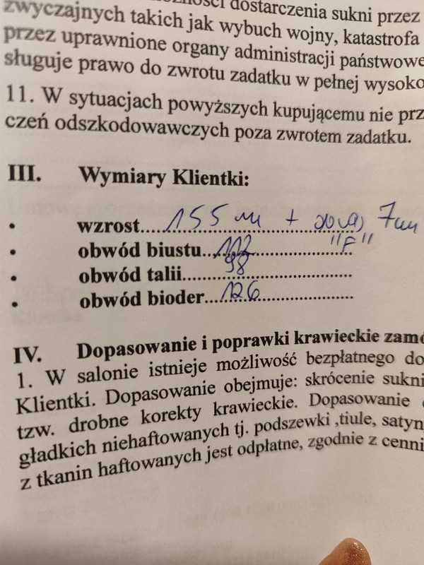 Suknia gładka księżniczka dla niskiej osoby