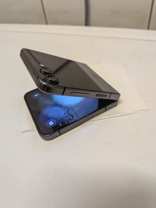 Samsung Galaxy Z Flip 5 8/512gb