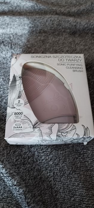 NOWA Soniczna szczoteczka do twarzy Beaty Line