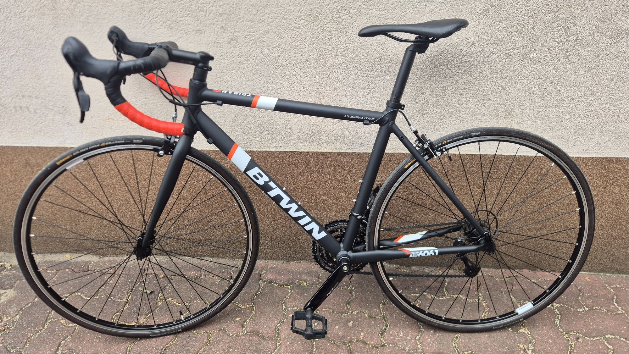 Rower szosa Btwin Triban 500 Rama M Ladny