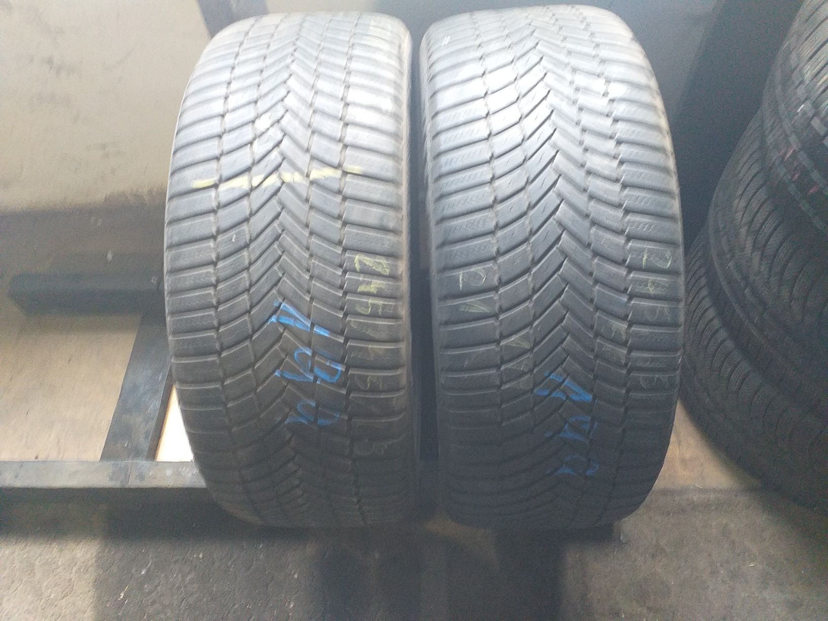 Opony 245/45R19 Bridgestone ZIMA całoroczne