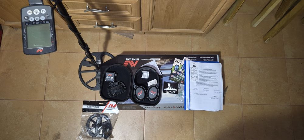 Wykrywacz metali Minelab Equinox 800 na gwarancji