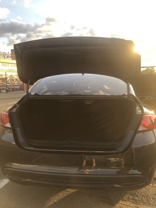 Chrysler 200 хамеліон синій