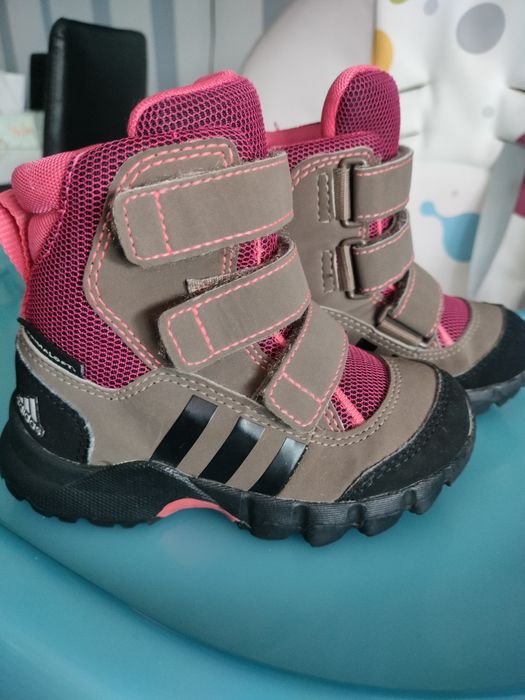 Śniegowce Adidas Holtanna Snow r.23