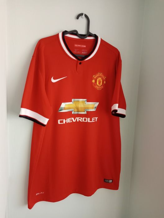 Camisolas de futebol originais e outros produtos para venda