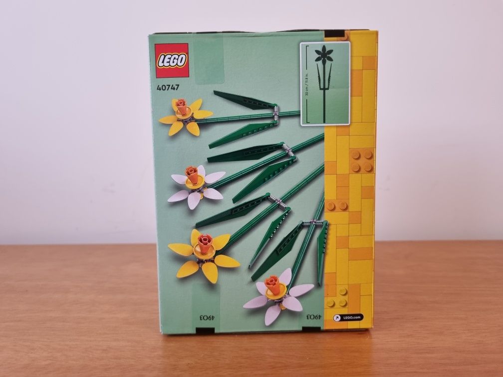 LEGO Botanical Collection 40747 - Narcisos