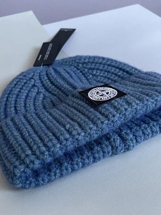 Мужская шапка Stone Island