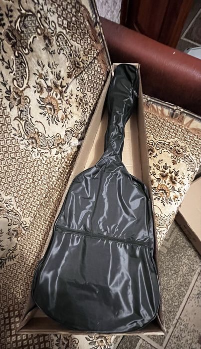 Класична гітара 4/4 + подаруночки