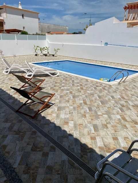 moradia c/piscina privada Armaçao pera/Algarve/400metro ditancia praia