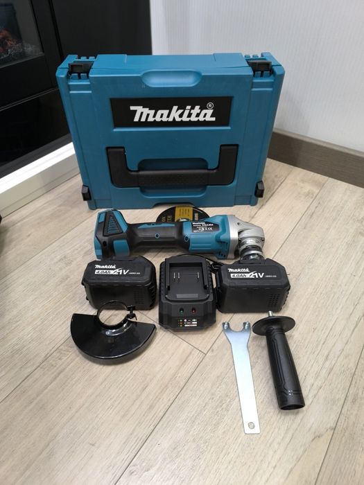 Болгарка аккумуляторная makita DGA 404, 2 аккумулятора