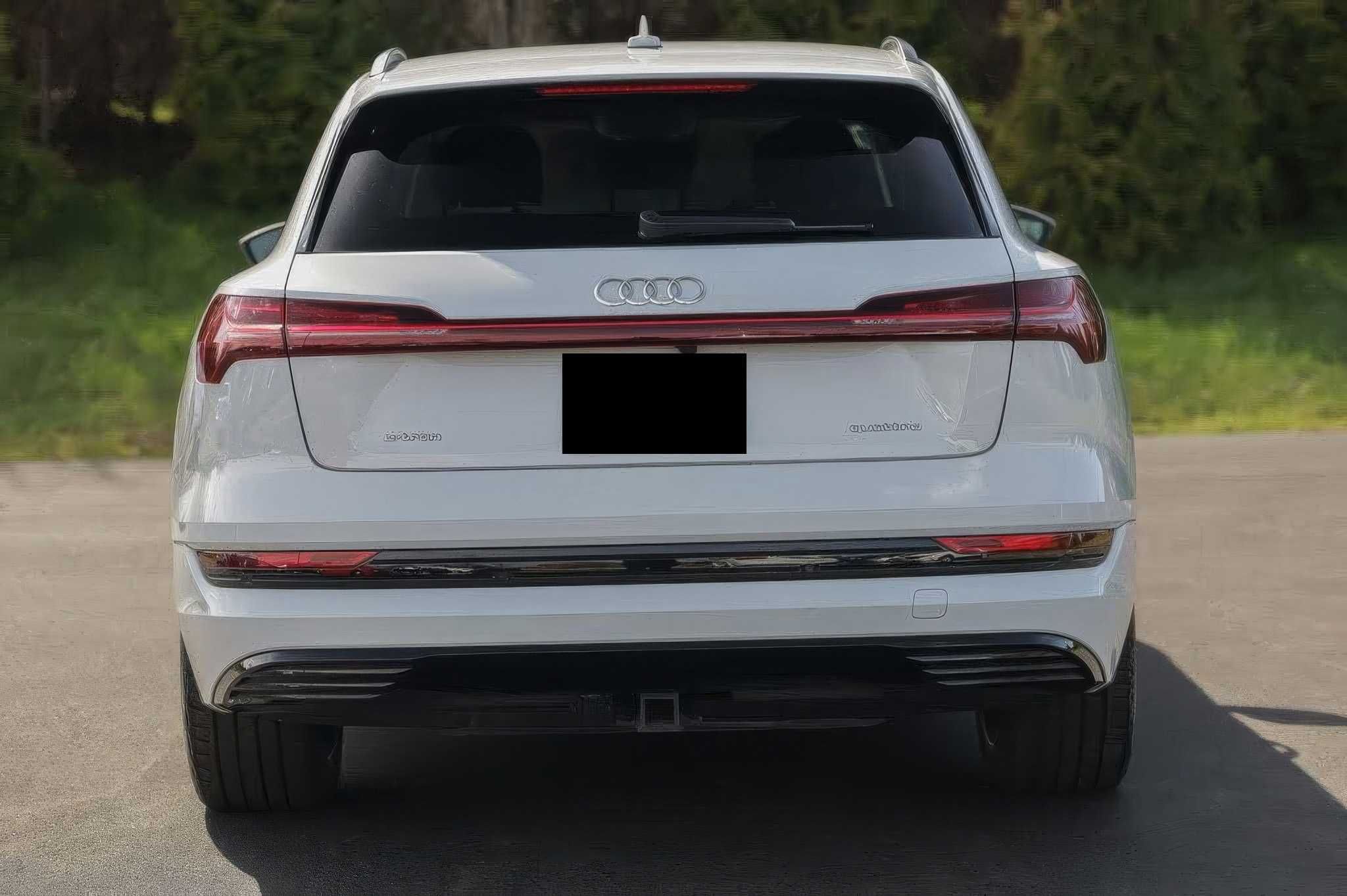 2022 Audi e-tron Premium Plus quattro