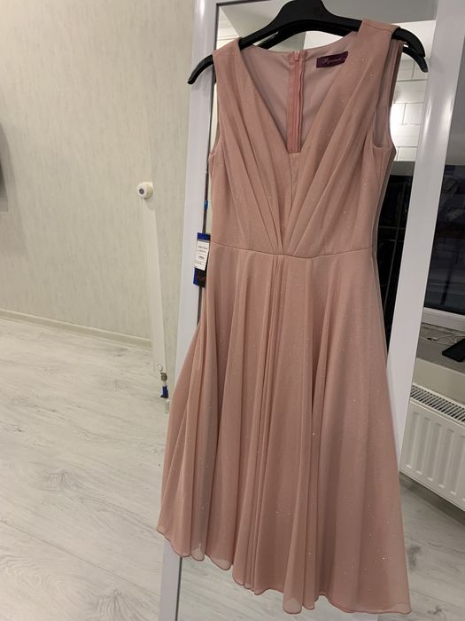 Платье нарядное выпускное