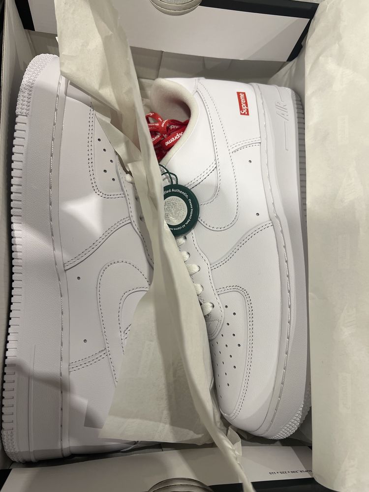 Nike Air Force 1 Low - Supreme White