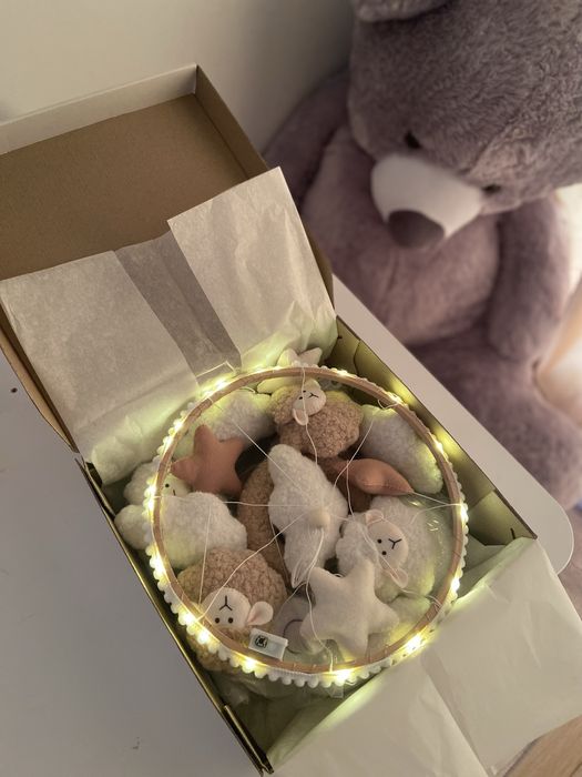 Мобіль в дитяче ліжечко