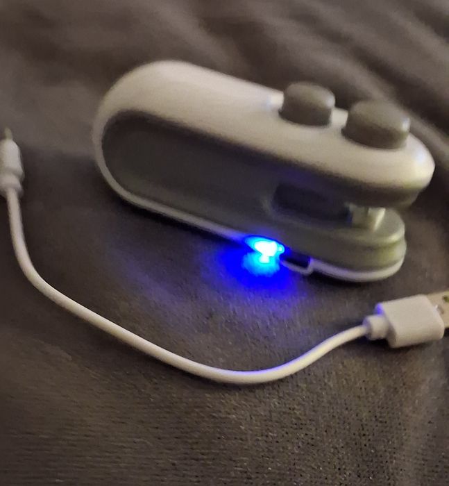 Mini zgrzewarka do folii ręczna bezprzewodowa