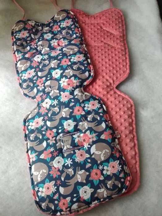 Wkładka do wózka z podnóżkiem wodoodpornym