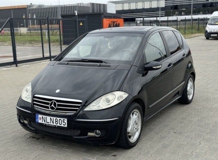 В розборі w169 245 a/b klass
1,5 бензин
Є всі деталі за детал інформа