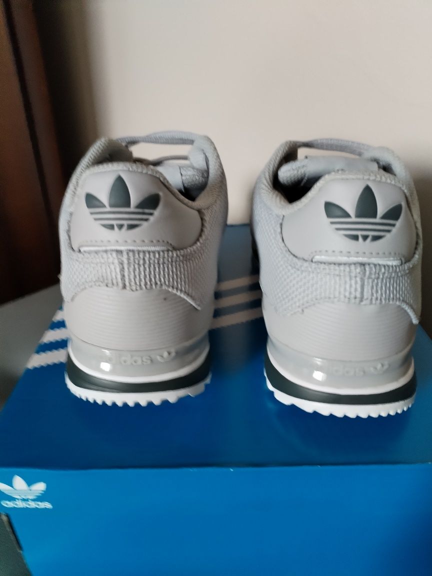 Buty Adidas ZX 750