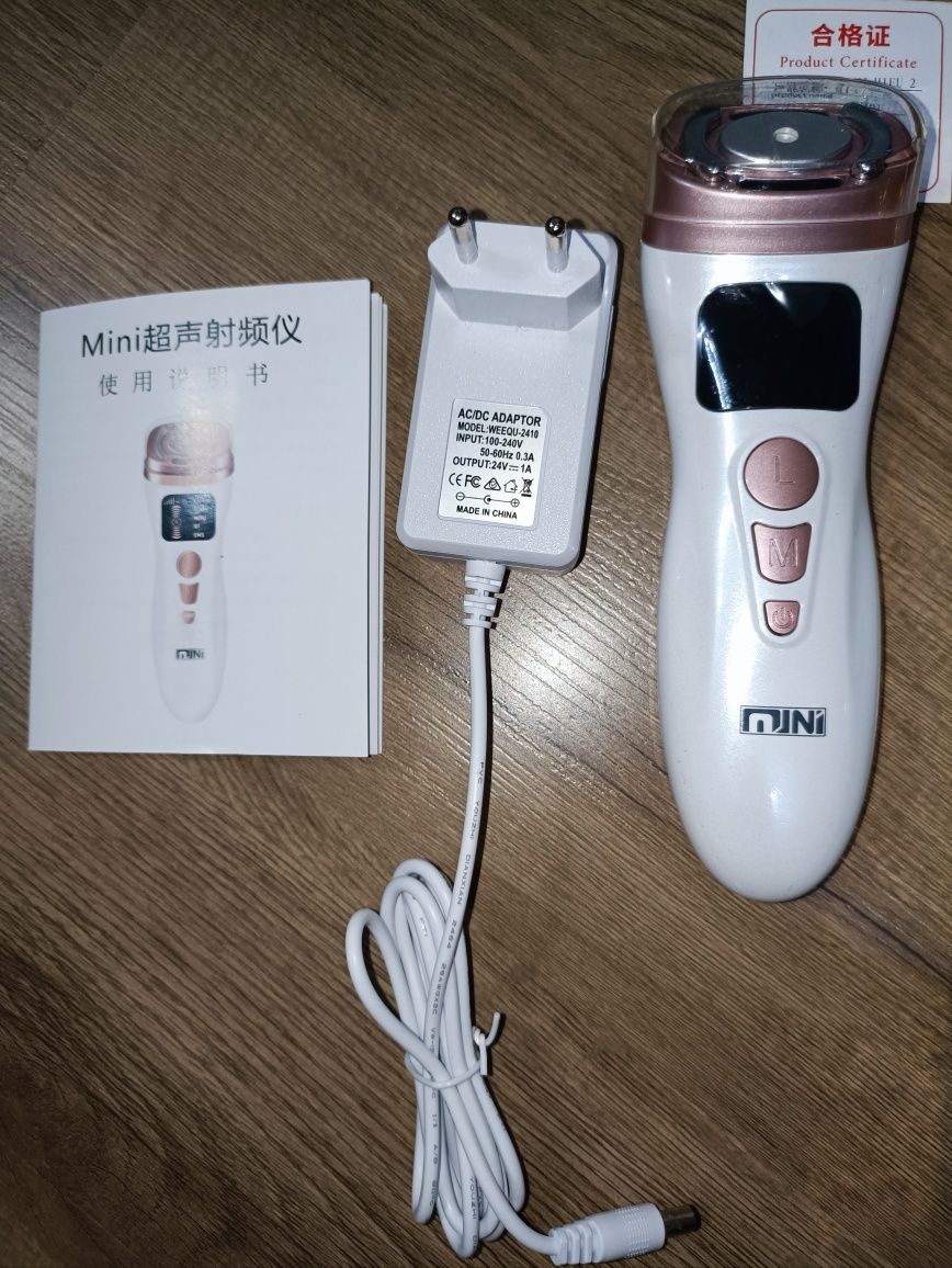 Аппарат MINI-HIFU RF лифтинг для подтяжки кожи лица
Мощный и эффек